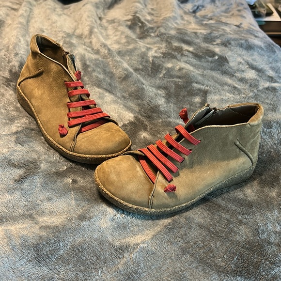 FLEX&GO Shoes - Flex & Go Suede Ankle Boots